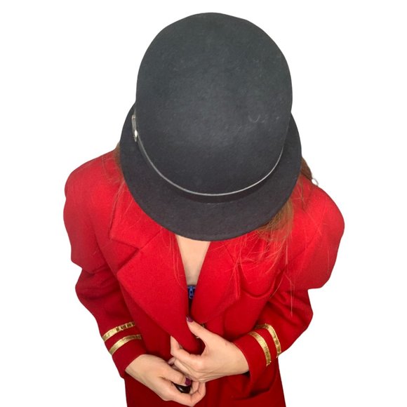 Perfect Bucket / Cloche Hat in Black. New with tags! - Picture 6 of 7